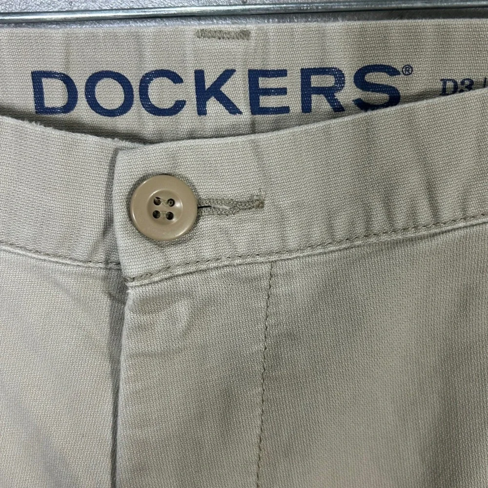 Dockers D3 Classic Fit‎ Khaki Pants Men's 40x32 Beige Casual Chino Trousers